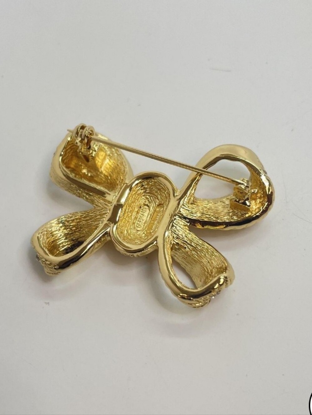 Christian Dior Vintage Gold Plated Clear Rhinestone Bow Pin \Brooch - EUC - Picture 3 of 5